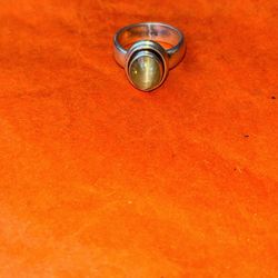 STERLING SILVER AND MOON STONE SIZE 6 1/2  RING
