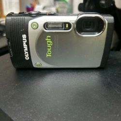 Olympus Stylus Tough TG-850 16.0MP Digital Camera - Silver
