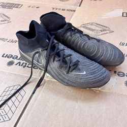 Nike Phantom Elites