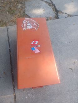 Craftsman tool box