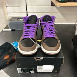 Jordan 1 Mid Size 8 “Palomino Brown” (With Box)