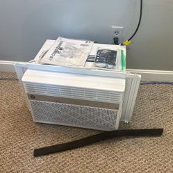 GE 8000 BTU WiFi Enabled air Conditioner - Like New, Only Used Twice!! 