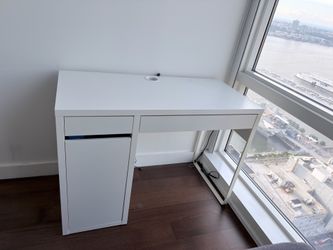 Ikea micke desk