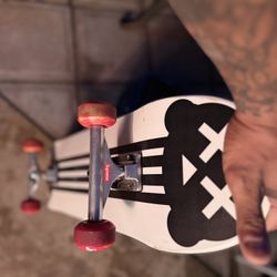 Supreme Complete Skateboard 