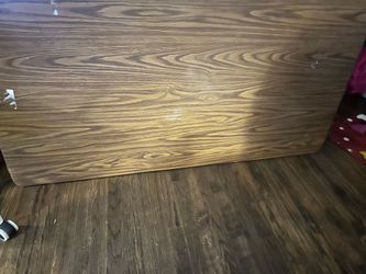 5 ft folding table great condition heavy asking 40