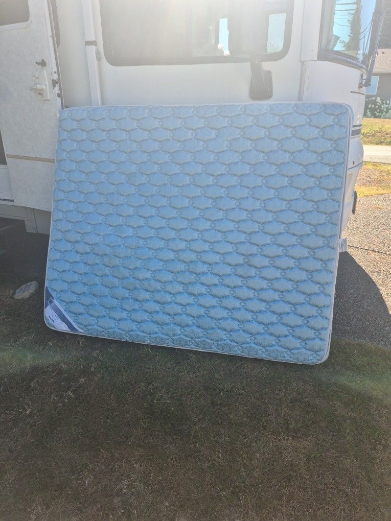 Queen Matratze RV Short