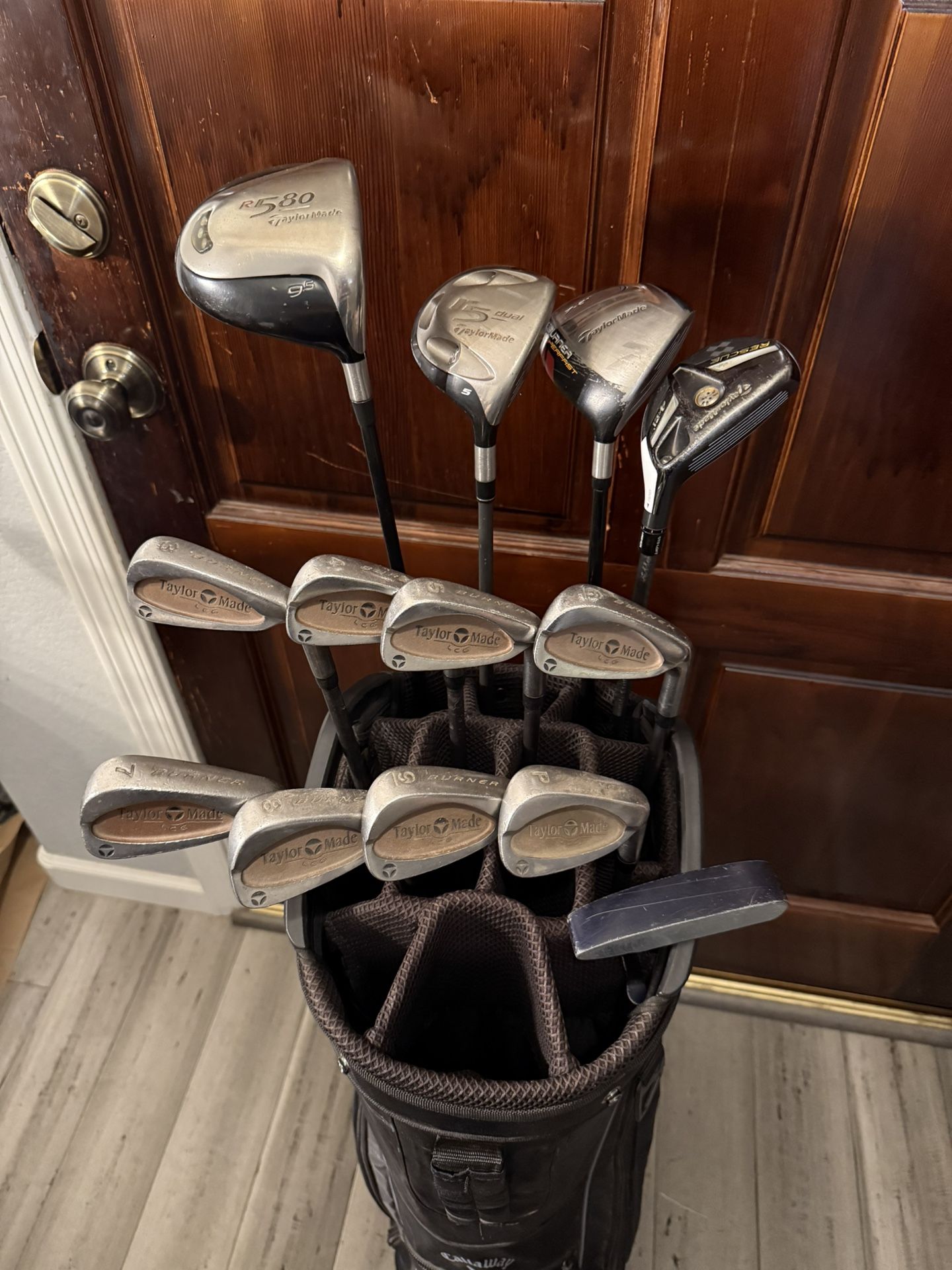 COMPLETE TAYLORMADE GOLF SET IRONS WOODS DRIVER HYBRID WEDGES PUTTER BAG