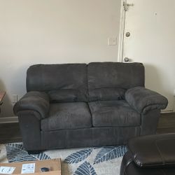 Love Seat For Sell *need gone asap*