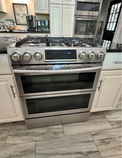 LG Smart Slide-In Double Oven Gas Range - Like New