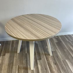 Round dining table Final Markdown