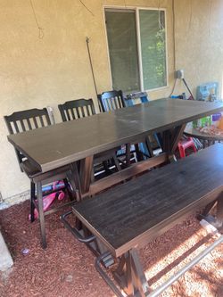 Outdoor tall dining set