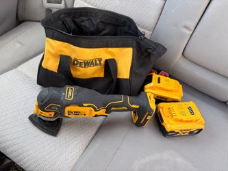 DeWalt 20V Brushless Oscillating Multi-Tool Kit