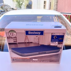Bestway 12” Inflatable Mattress New