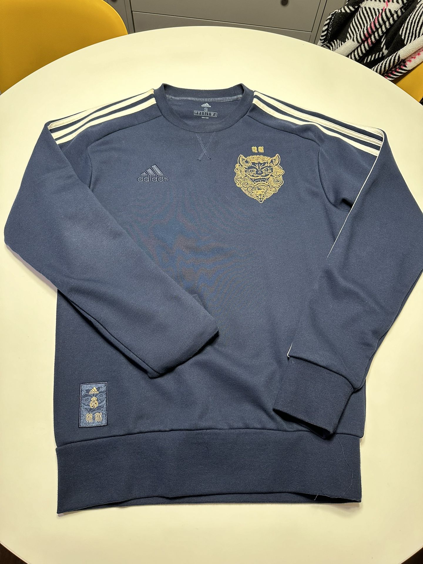 adidas Real Madrid Chinese Year Sweatshirt Mens M FI4831 Soccer Navy 