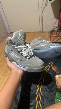 Wolf grey 5s size 10
