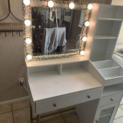 Makeup Vanity 