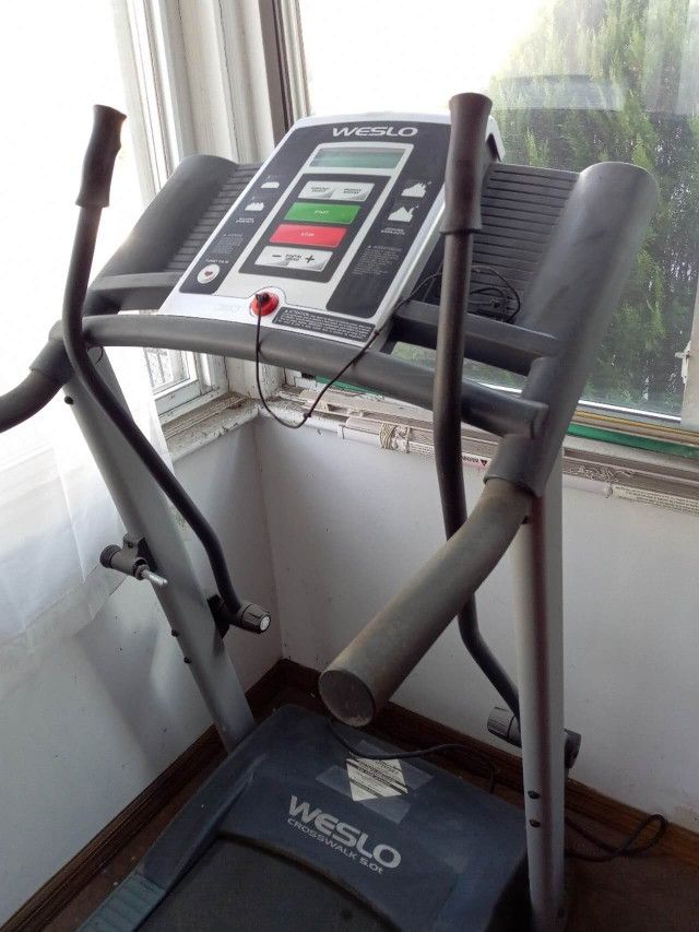 Weslo CrossWalk treadmill