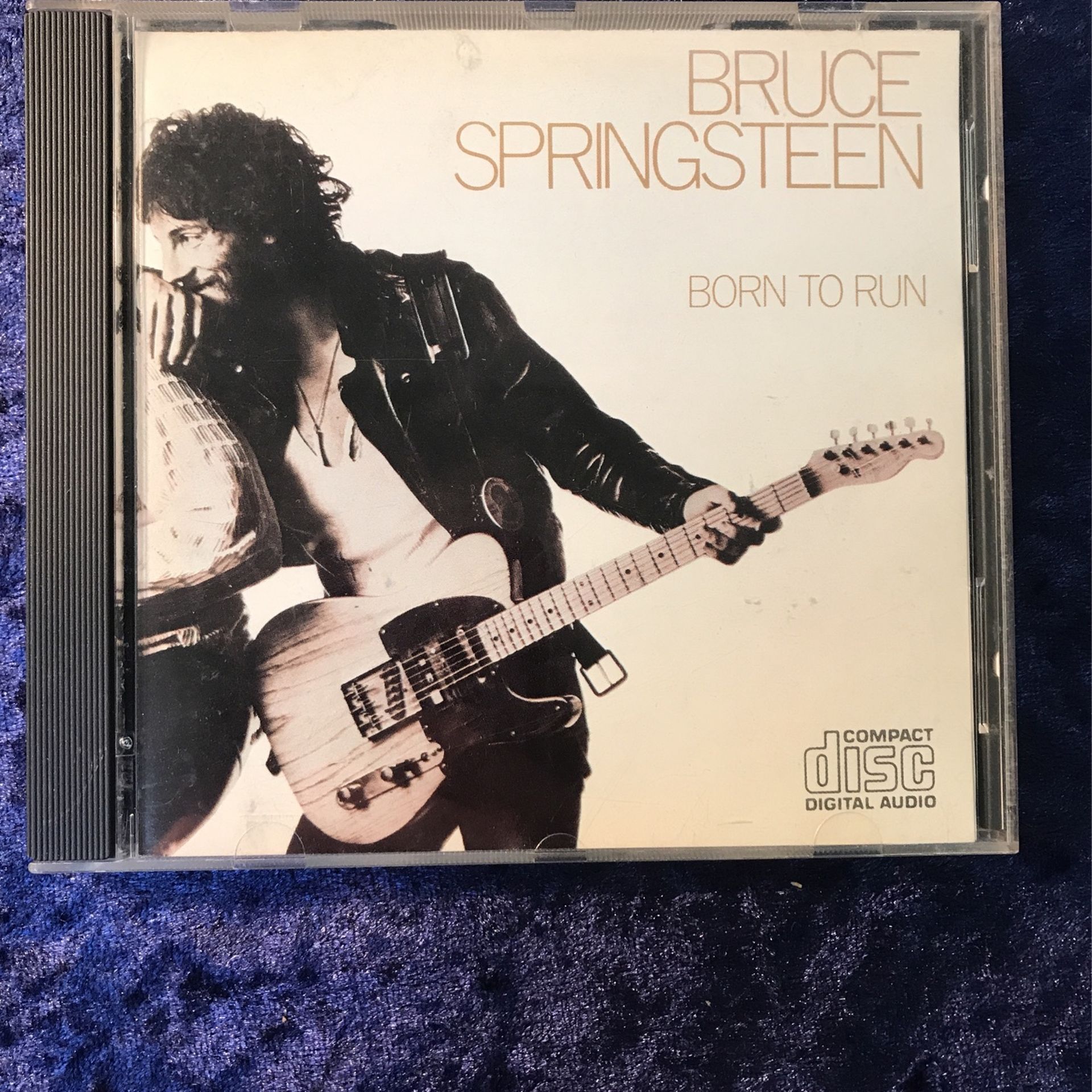 BRUCE SPRINGSTEEN - Born to Run - CD - VG+ w/ FOLD OUT BOOKLET