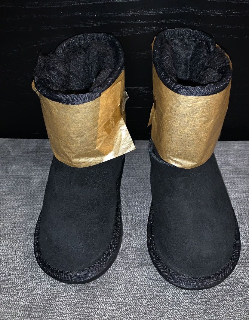 New Koolaburra By Ugg Victoria Short Boots