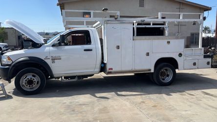 Service truck