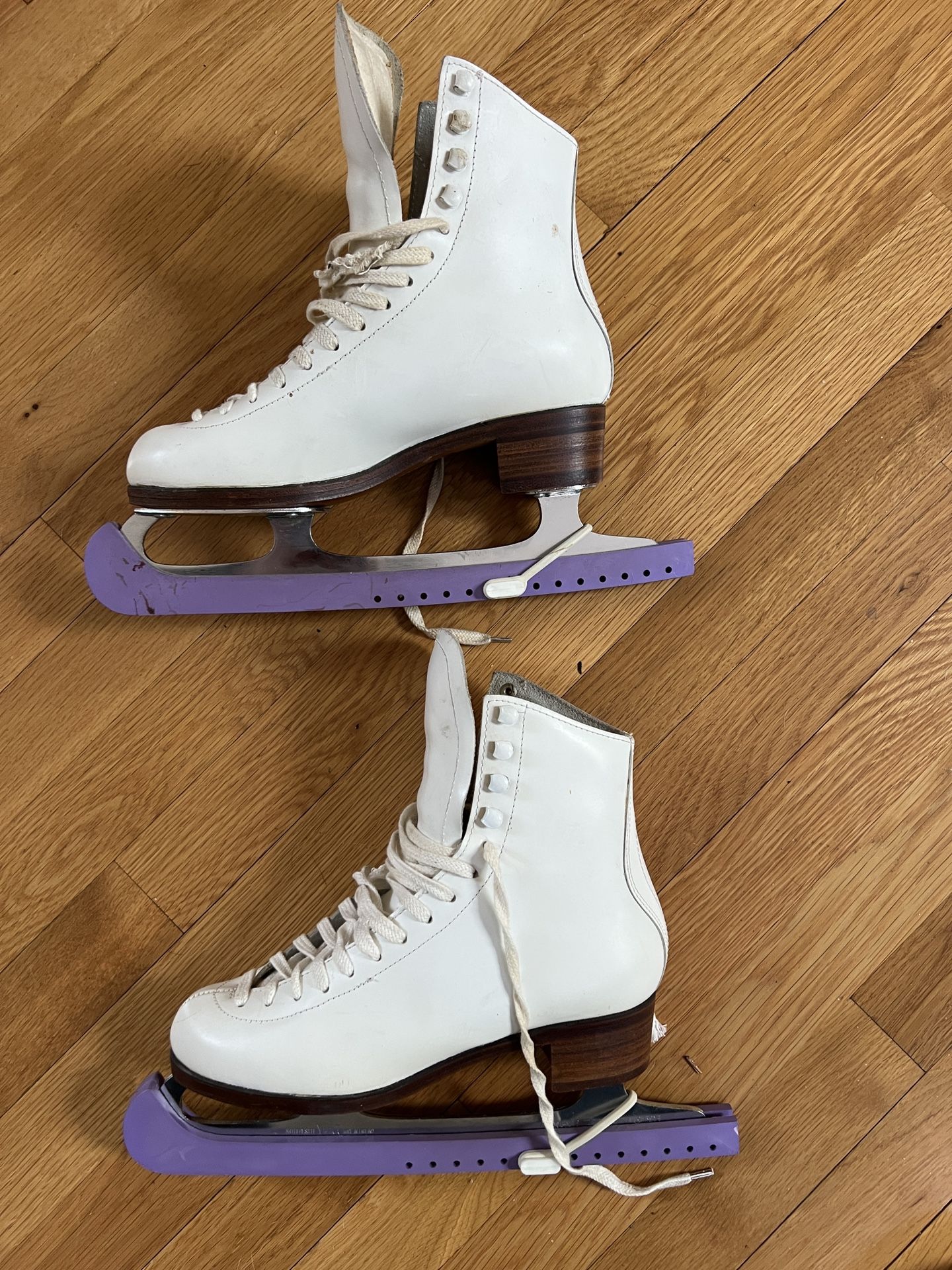 Girls Skates 5 1/2