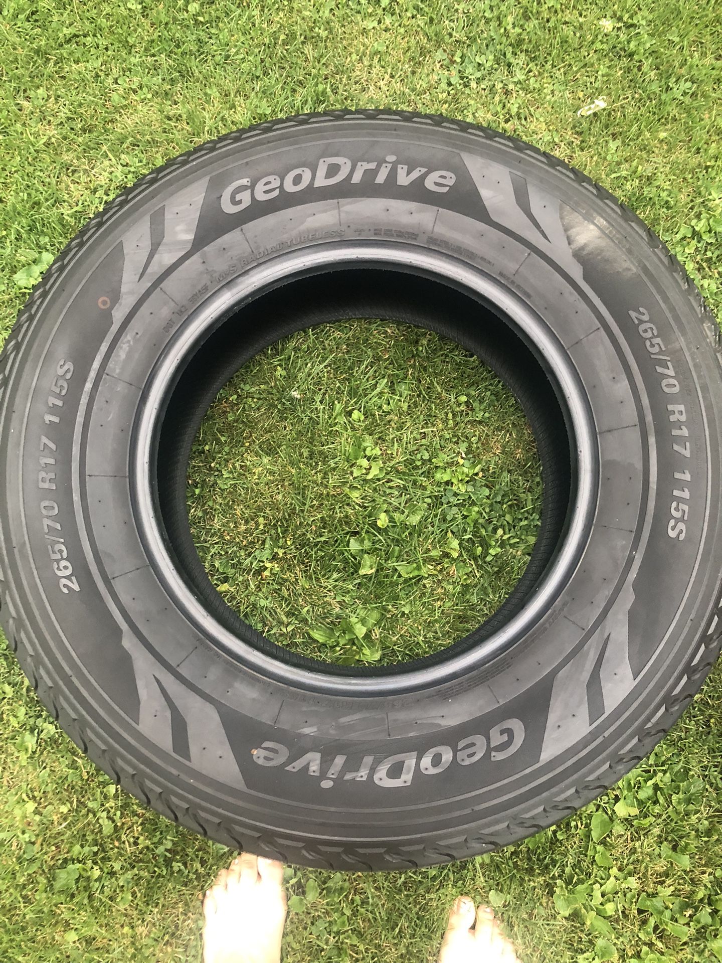 265 70 R17