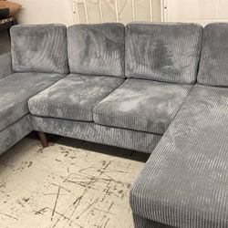 New Corduroy Sectional Couch! Includes Free Delivery 🚚! Free Assembly!