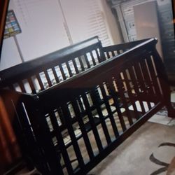 4-in-1 Baby Crib