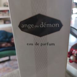 Givenchy Ange Ou Demon Perfume