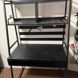 Multi-tier Work Desk