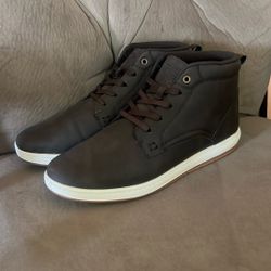 Levi Men’s Shoe 