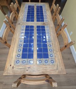 Dining room table