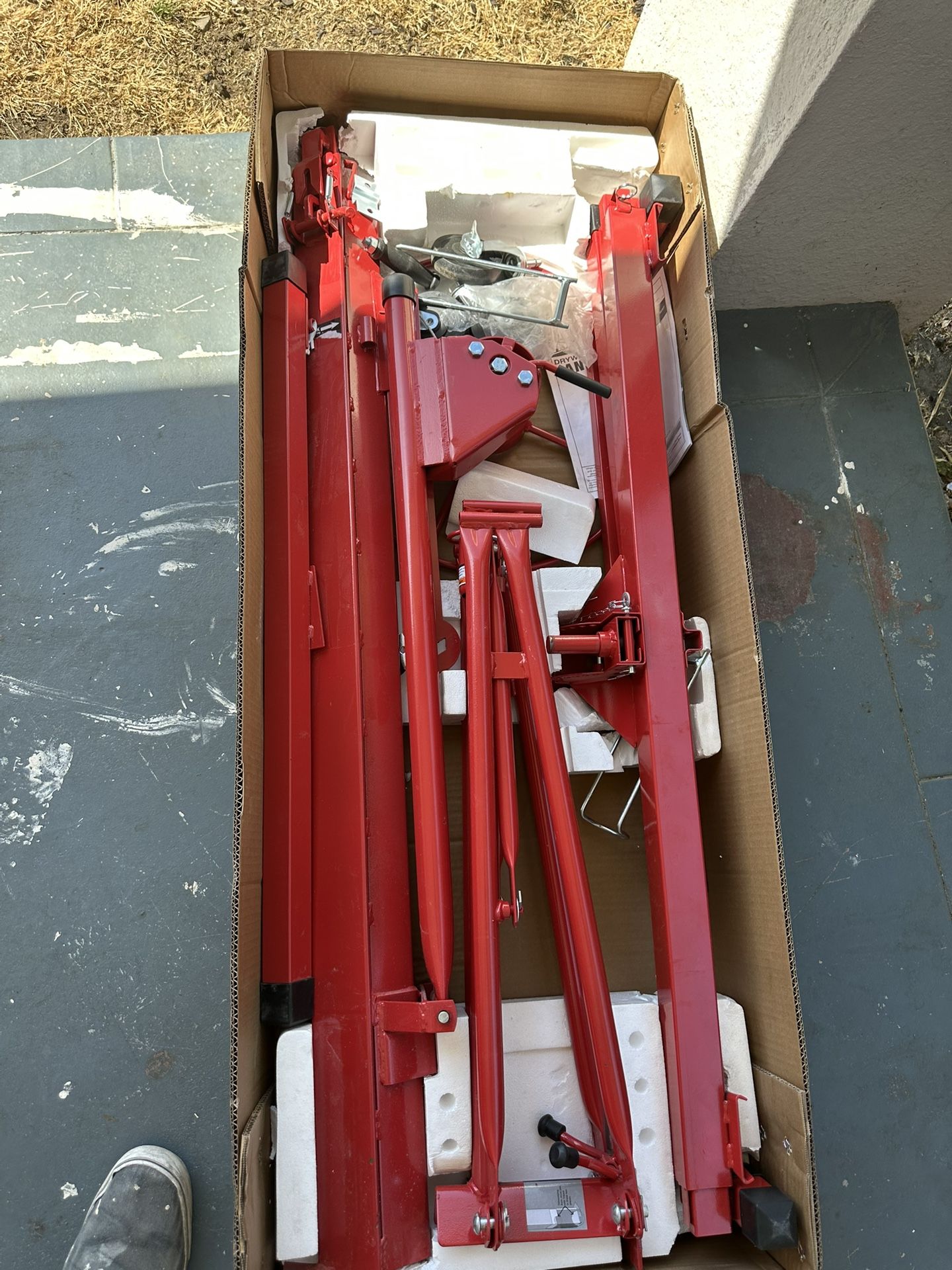 New Drywall Lifter