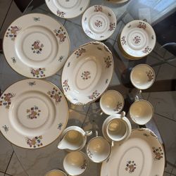 Vintage China  Coventry Old Ivory – Syracuse China (36 pieces)