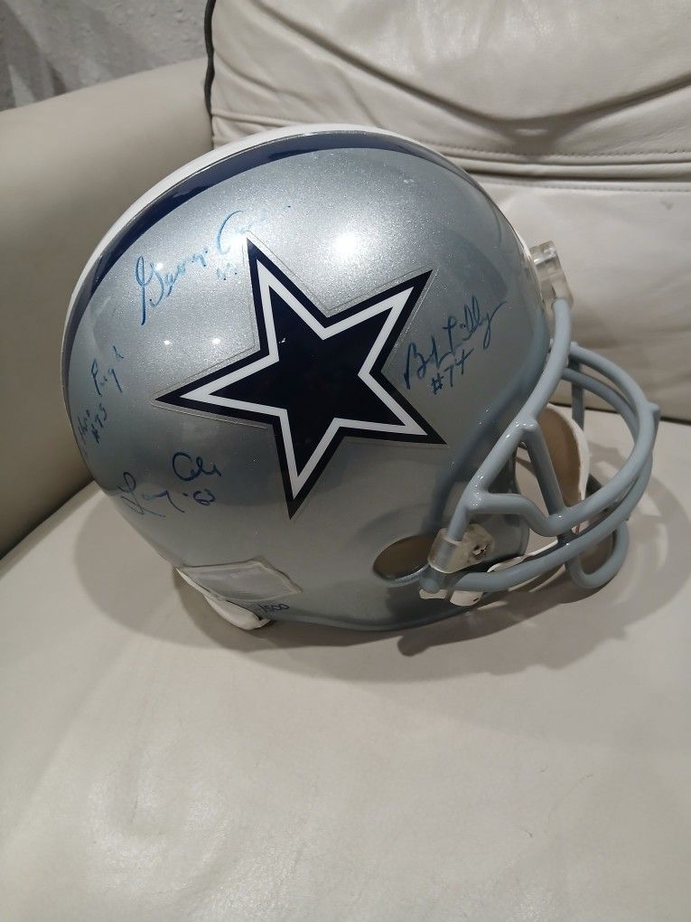 Dallas.\nCowboys helmet