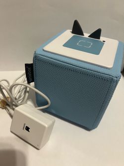 Toniebox Light Blue w/ Charger & Charging Base