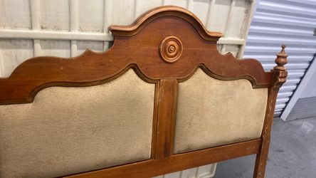 Queen head board