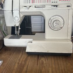 Singer 4830C Sewing Machine