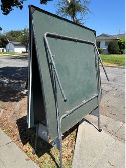 Free ping-pong table
