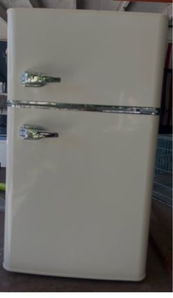 Mini refrigerador