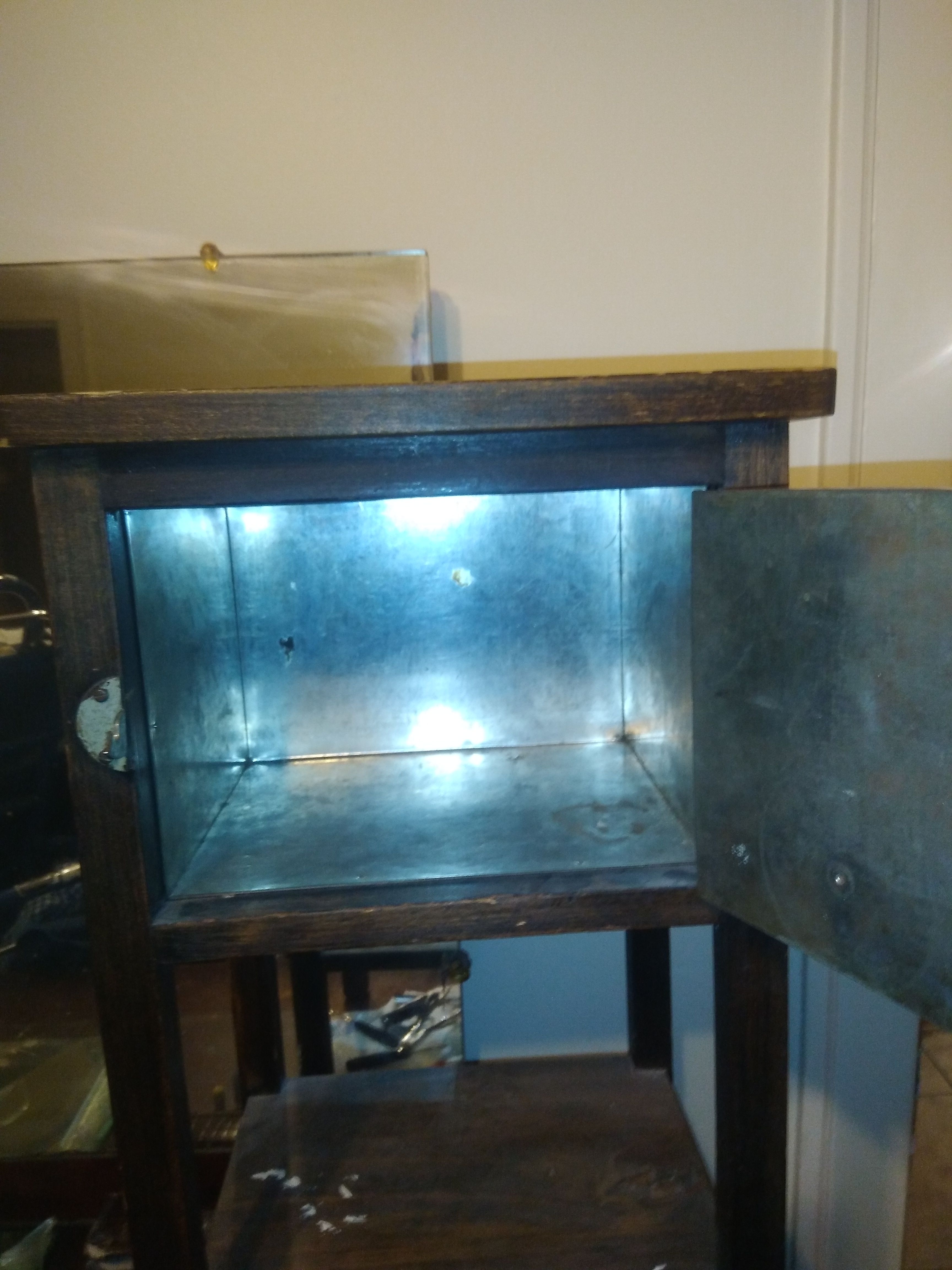 Vintage humidor,smoke stand,nightstand,humidor cabinet,bed side table,plant stand,wood cabinet,copper lined,cigar box