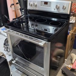 Maytag Stainless Steel,Stove/oven, Black 5 Burner Flat Cooktop