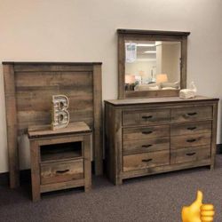 Ashley Trinell 5 PCS Bedroom Set Queen or King Bed Dresser Nightstand Mirror and CHEST Finance and Delivery Available 