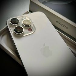 iPhone 16 pro, White & Titanium, 512gb ***MINT CONDITION***