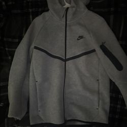 Nike tech Grey