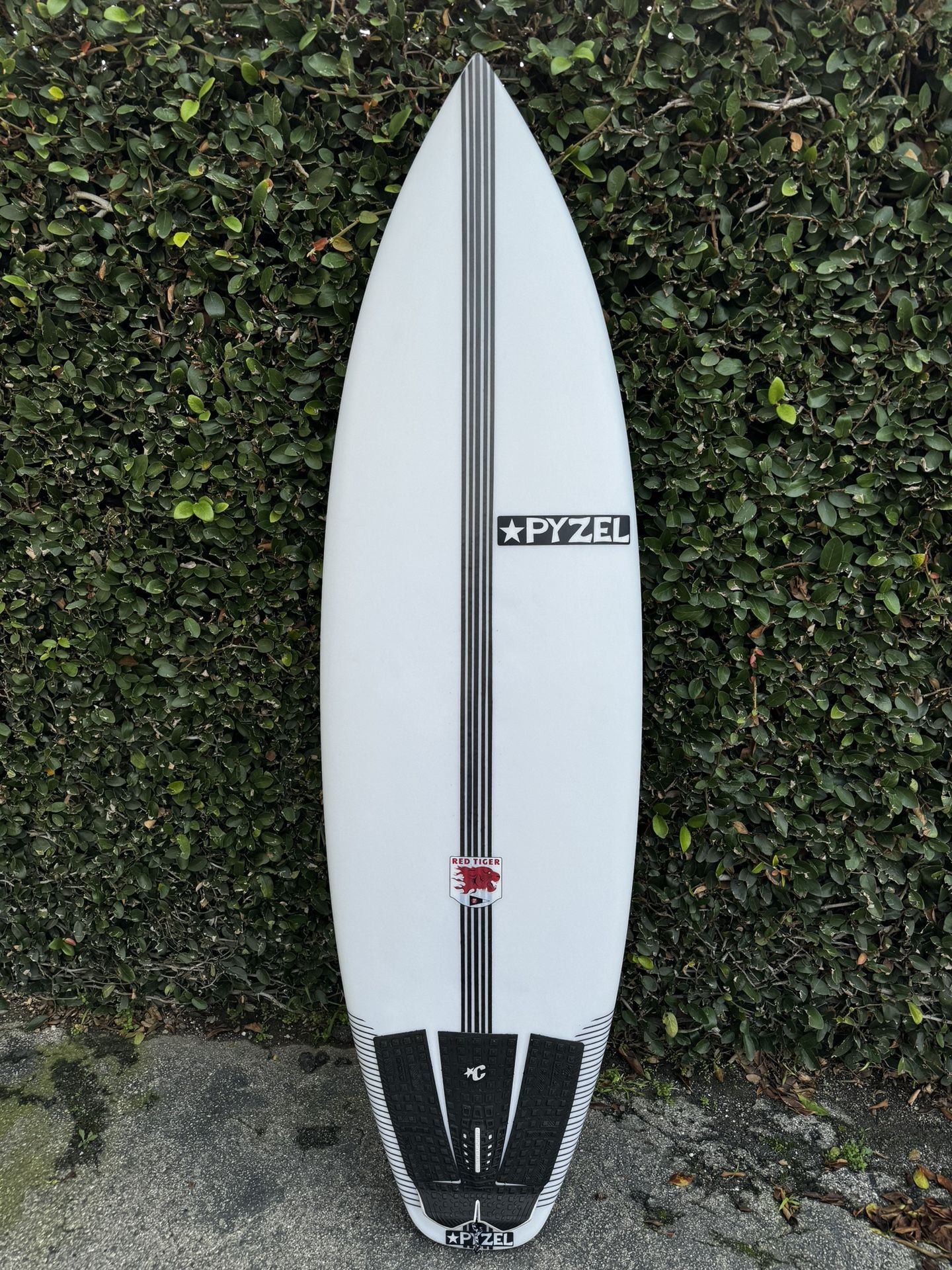 Pyzel Red Tiger XTR Carbon Lite