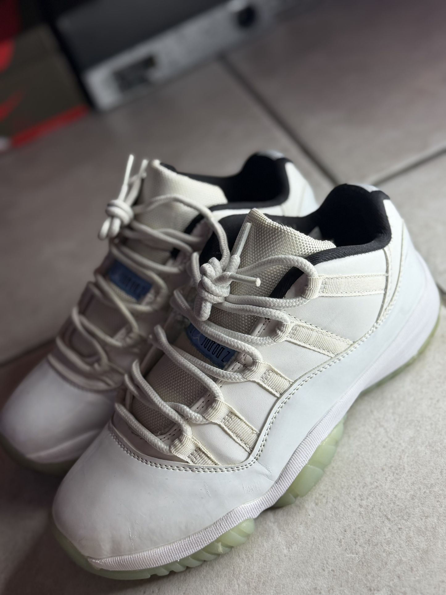 Jordan 11 Low Legend Blue 7.5m