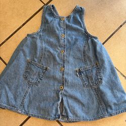 Toddler girl clothes size 2t Levi’s dress
