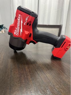 Milwaukee M18 FUEL 18V Lithium-Ion Brushless Cordless 1/2 in. Impact Wrench with Friction Ring (Tool-Only