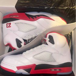 Jordan 5s Fire Red Size 9m